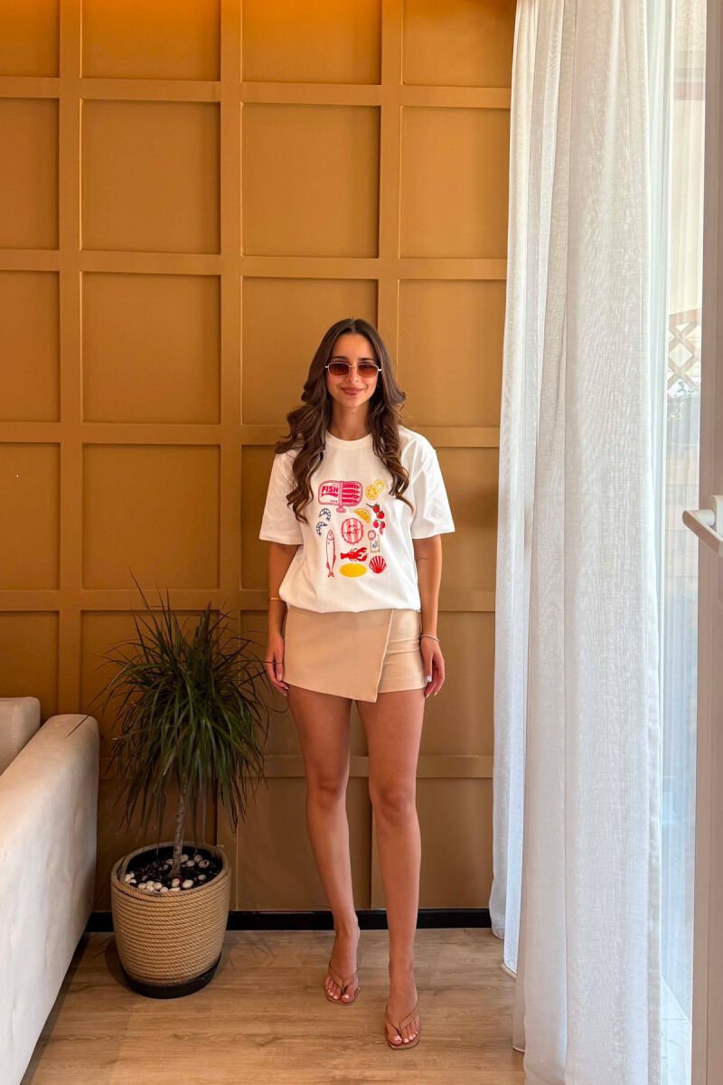 T-SHIRT NJE NGJYRESH ME IMAZH NE PJESEN PARA PER FEMRA NE NGJYRE TE BARDHE - 4