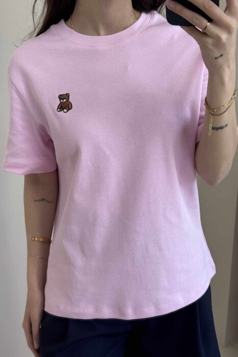 T-SHIRT NJË NGJYRËSH ME IMAZHIN E ARUSHIT PËR FEMRA NË NGJYRËN ROZË - 3