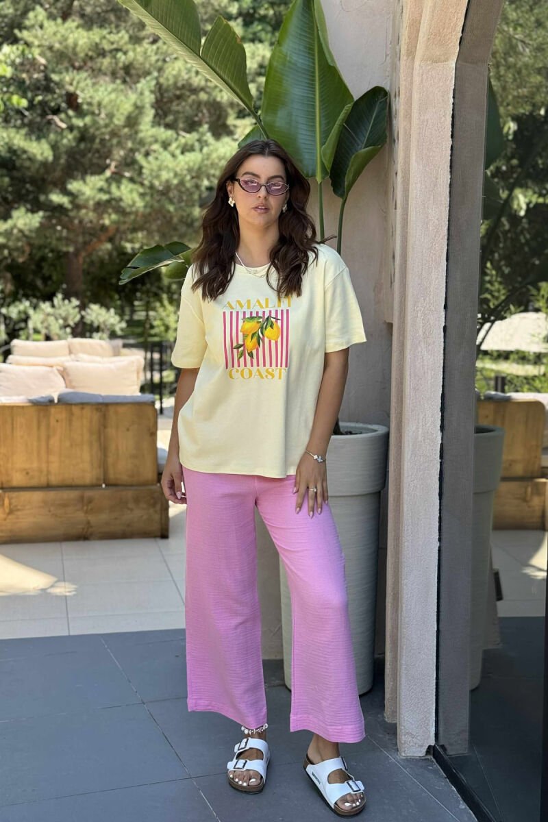T-SHIRT NJË NGJYRËSH ME IMAZHIN E LIMONIT PËR FEMRA NË NGJYRËN E VERDHË - 1