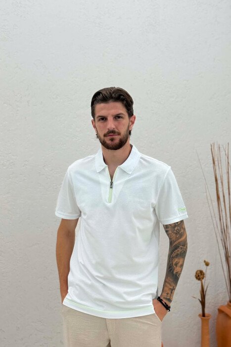 T-SHIRT NJE NGJYRESH ME JAKE ME ZINXHIR PER MESHKUJ NE NGJYRE TE BARDHE 