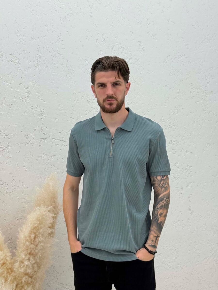 T-SHIRT NJE NGJYRESH ME JAKE ME ZINXHIR PER MESHKUJ NE NGJYRE GRI TE ERRET - 1