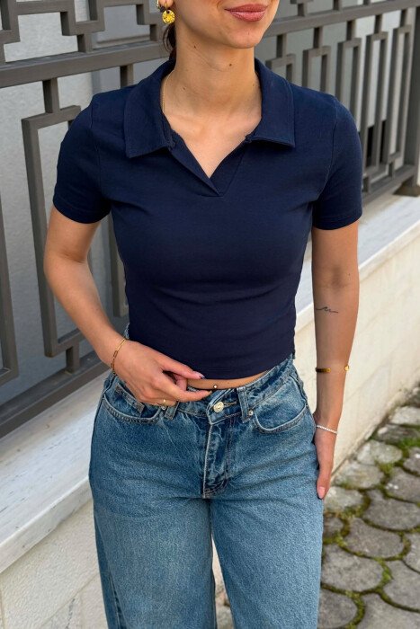 T-SHIRT NJE NGJYRESH ME JAKE POLO PER FEMRA NE NGJYRE BLU - 3