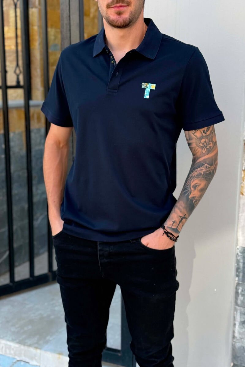 T-SHIRT NJE NGJYRESH ME JAKE POLO PER MESHKUJ NE NGJYRE BLU TE ERRET - 2