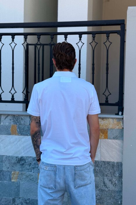 T-SHIRT NJE NGJYRESH ME JAKE POLO PER MESHKUJ NE NGJYRE TE BARDHE - 3