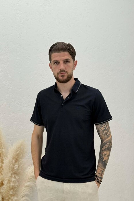 T-SHIRT NJE NGJYRESH ME JAKE POLO PER MESHKUJ NE NGJYRE BLU TE ERRET - 1