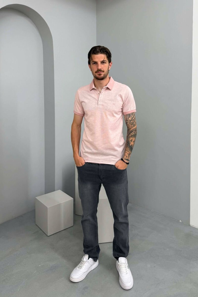 T-SHIRT NJE NGJYRESH ME JAKE POLO PER MESHKUJ NE NGJYRE PUDER - 3