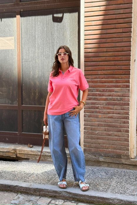 T-SHIRT NJE NGJYRESH ME JAKE POLO PER MESHKUJ NE NGJYRE ROZE - 1