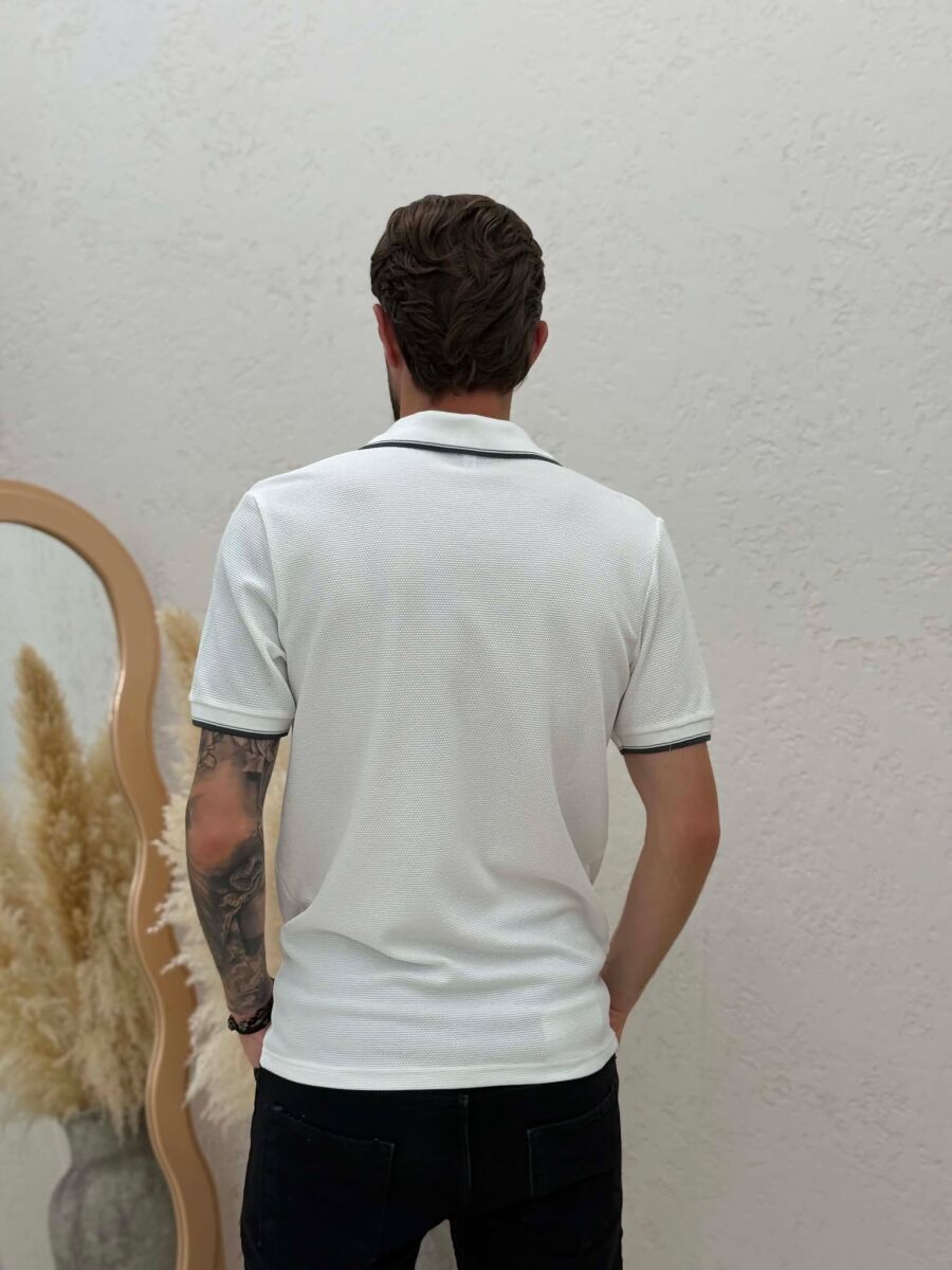 T-SHIRT NJE NGJYRESH ME JAKE POLO PER MESHKUJ NE NGJYRE TE BARDHE - 4