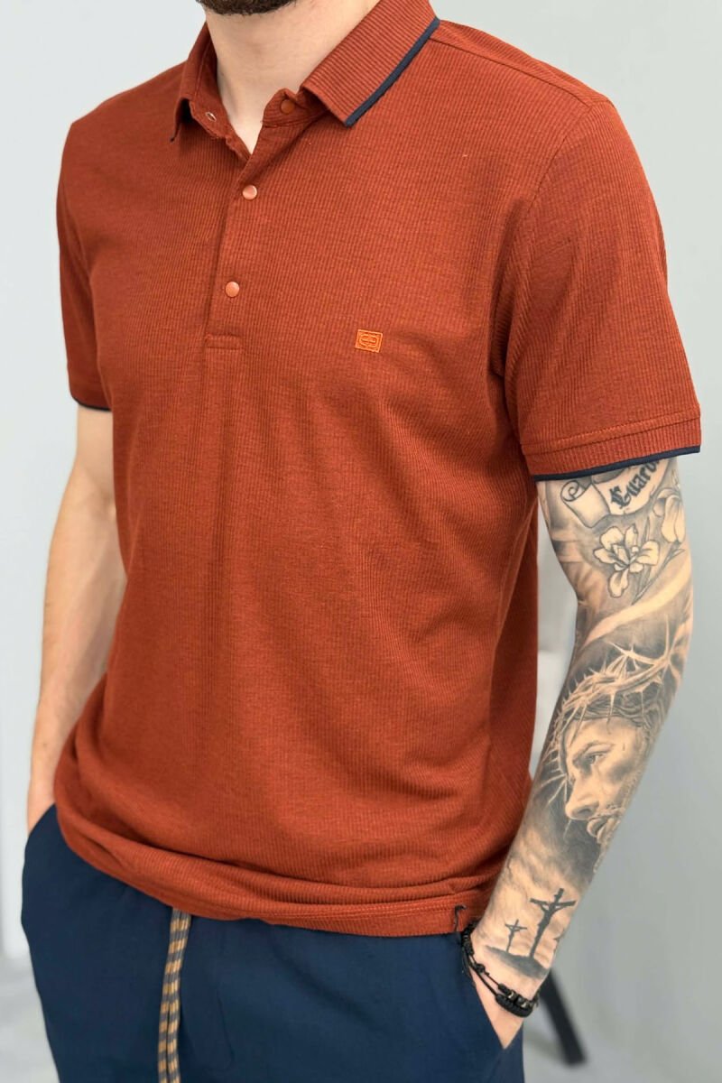 T-SHIRT NJE NGJYRESH ME JAKE POLO PER MESHKUJ NE NGJYRE TULLE - 4