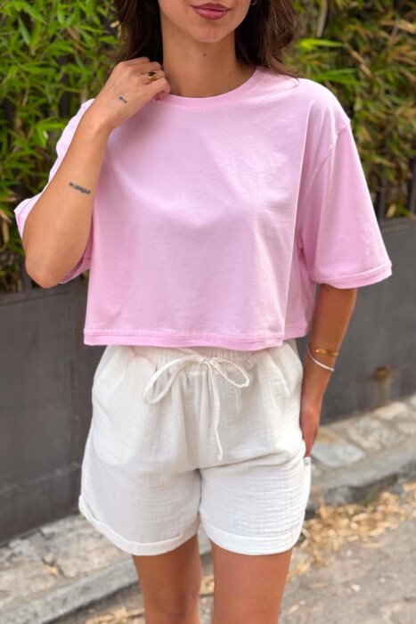 T-SHIRT NJE NGJYRESH ME JAKE TE RRUMBULLAKET PER FEMRA NE NGJYRE ROZE - 3