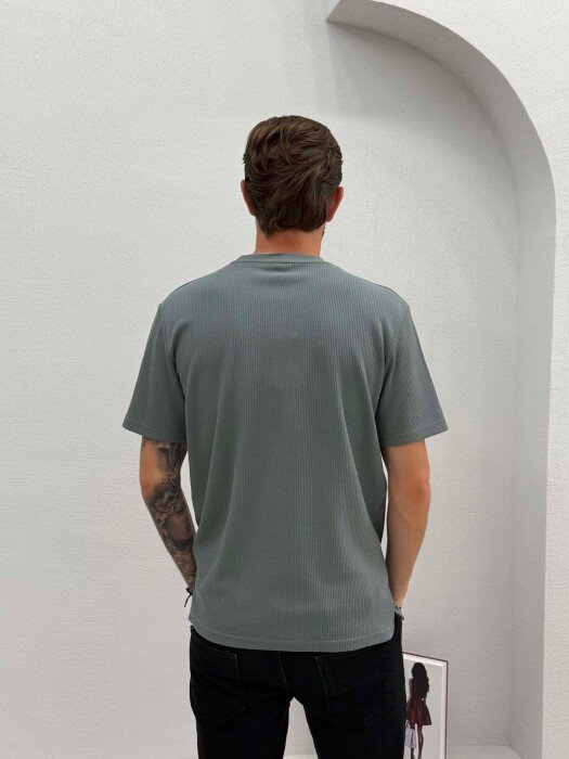 T-SHIRT ME JAKE TE RRUMBULLAKET PER MESHKUJ NE NGJYRE GRI TE ERRET - 2