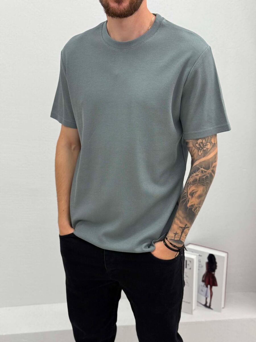 T-SHIRT ME JAKE TE RRUMBULLAKET PER MESHKUJ NE NGJYRE GRI TE ERRET - 4
