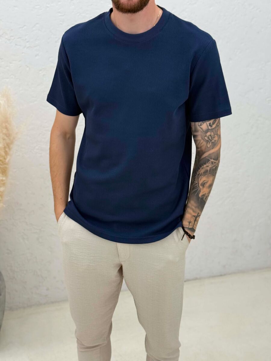 T-SHIRT ME JAKE TE RRUMBULLAKET PER MESHKUJ NE NGJYRE BLU - 4