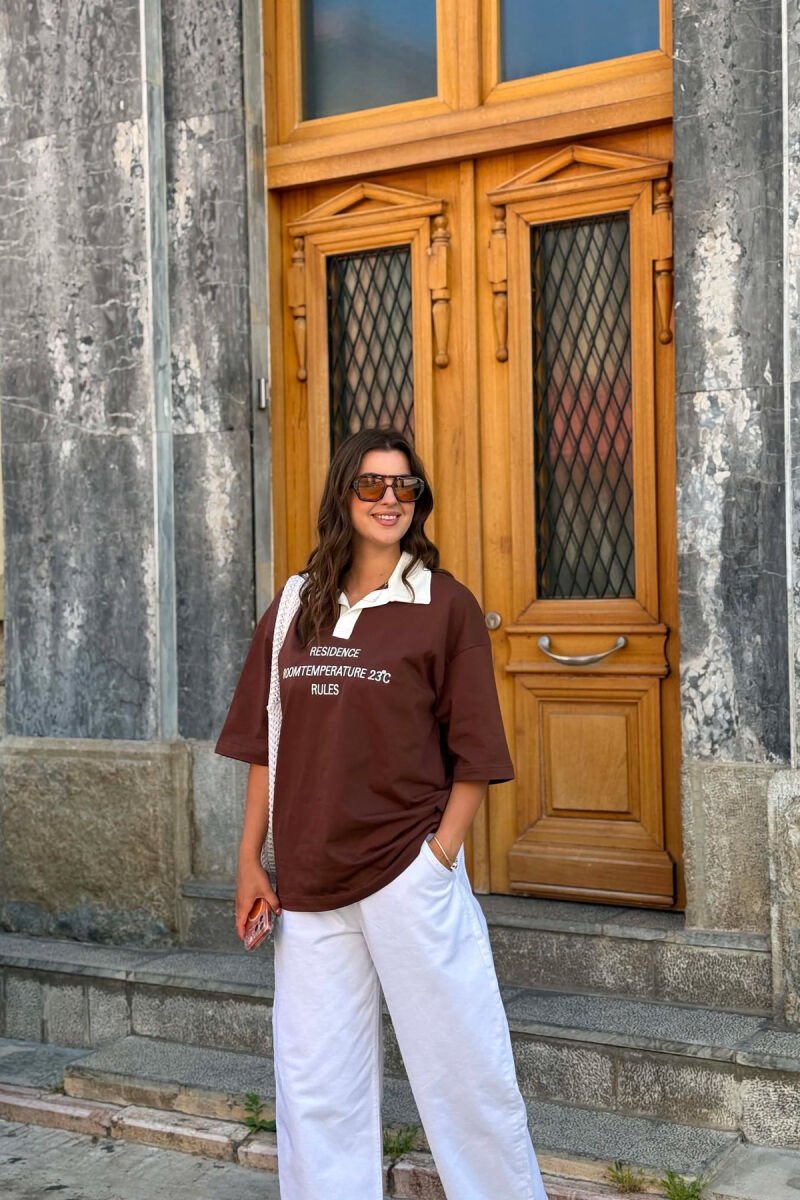 T-SHIRT NJE NGJYRESH ME JAKE POLO PER FEMRA NE NGJYRE KAFE - 4