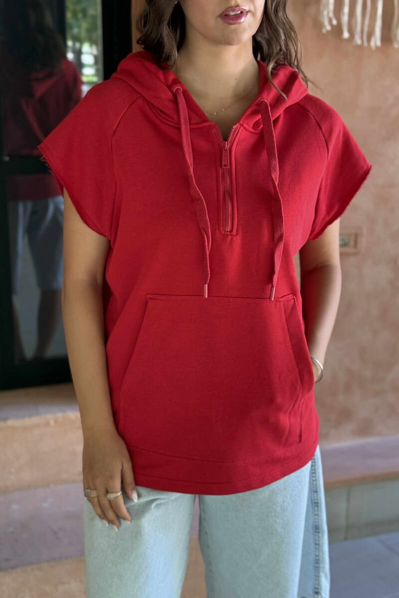 T-SHIRT NJË NGJYRËSH ME KAPUÇ PËR FEMRA NË NGJYRËN E KUQE - 5