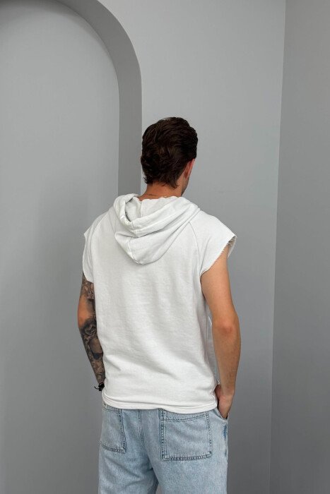 T-SHIRT NJË NGJYRËSH ME KAPUÇ PËR MESHKUJ NË NGJYRËN E BARDHË - 2
