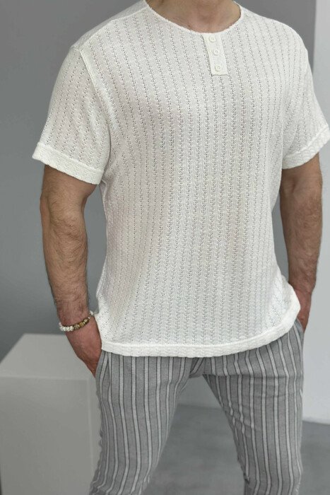 T-SHIRT NJË NGJYRËSH ME KOPSA PËR MESHKUJ NË NGJYRËN E BARDHË - KLAUDIO FASHION