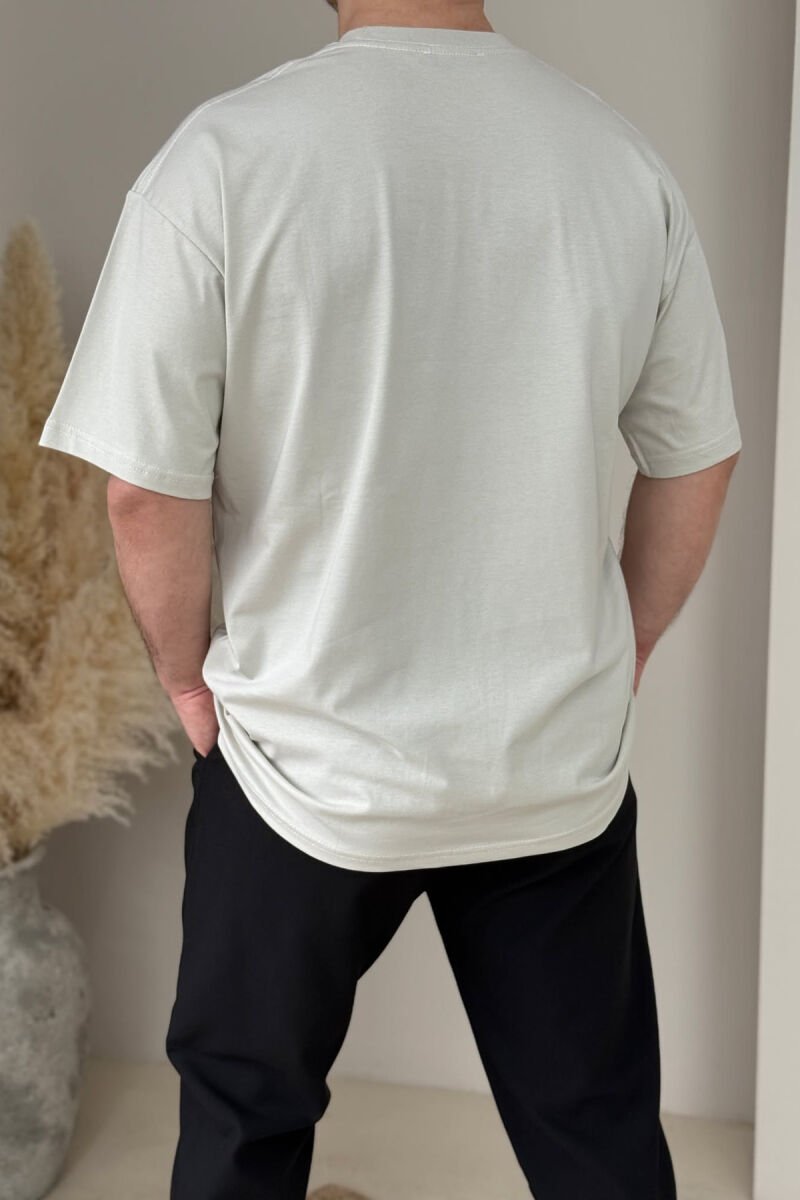 T-SHIRT NJË NGJYRËSH ME LOGO PËR MESHKUJ NË NGJYRËN BEZHË - 4