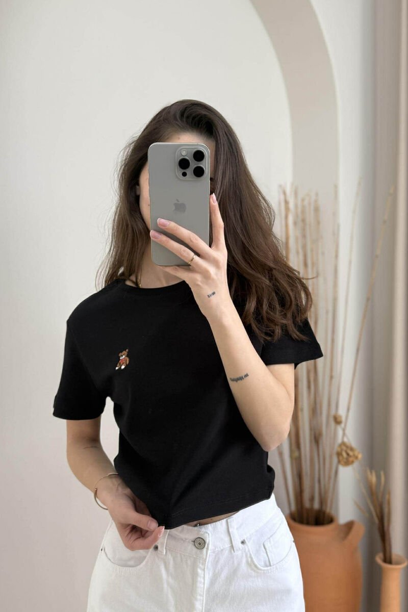 T-SHIRT NJË NGJYRËSH ME LOGON E ARUSHIT PËR FEMRA NË NGJYRËN E ZEZË - 1