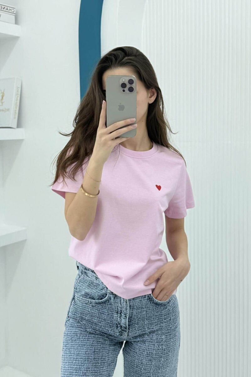 T-SHIRT NJË NGJYRËSH ME LOGON E ZEMRËS PËR FEMRA NË NGJYRËN ROZË - 1