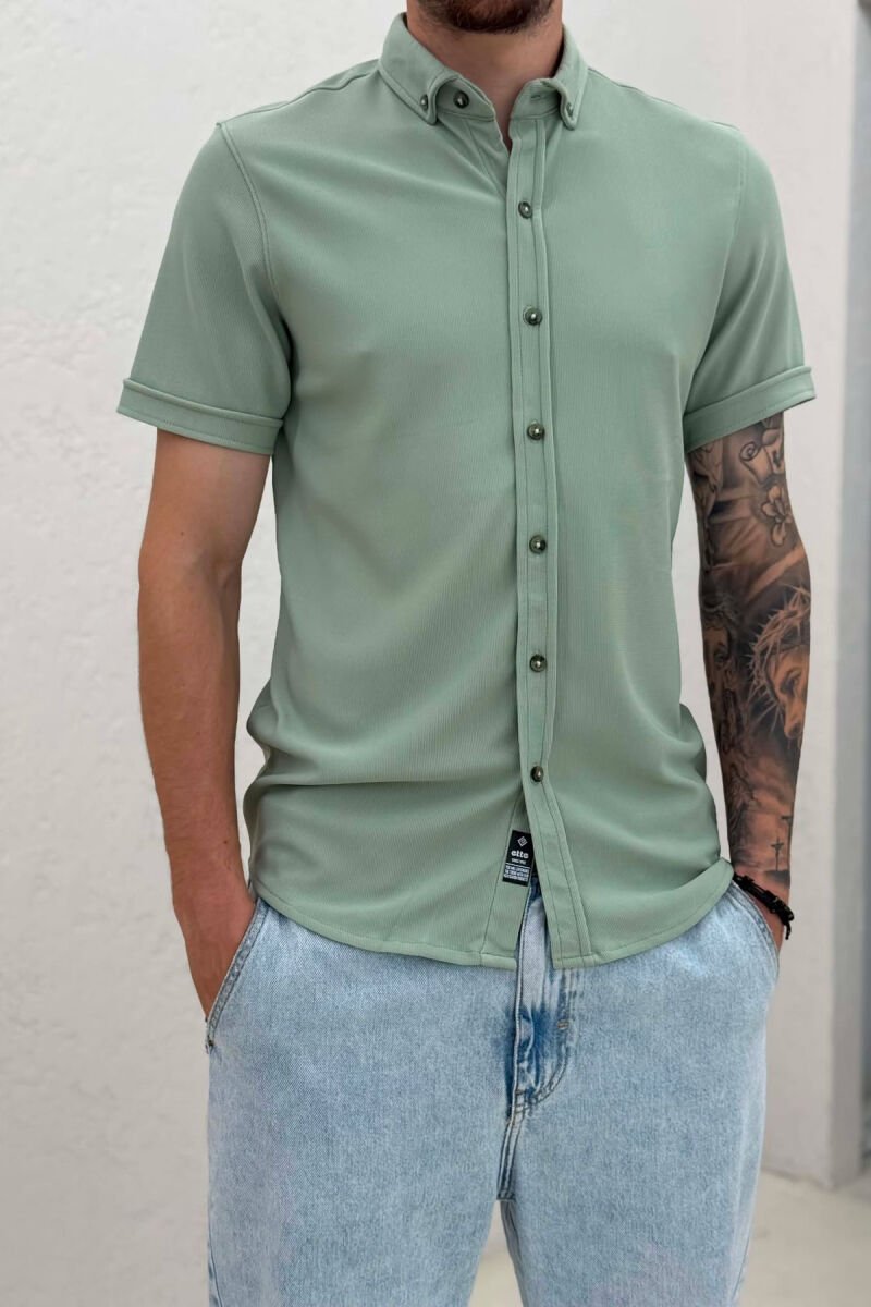 T-SHIRT NJE NGJYRESH ME MENGE TE SHKURTRA PER MESHKUJ NE NGJYRE MENTE - 4