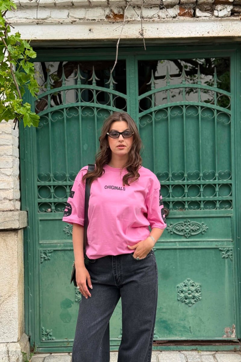 T-SHIRT NJE NGJYRESH ME SHKRIME PER FEMRA NE NGJYRE ROZE + 6 PALE ÇORAPE DHURATE - 1