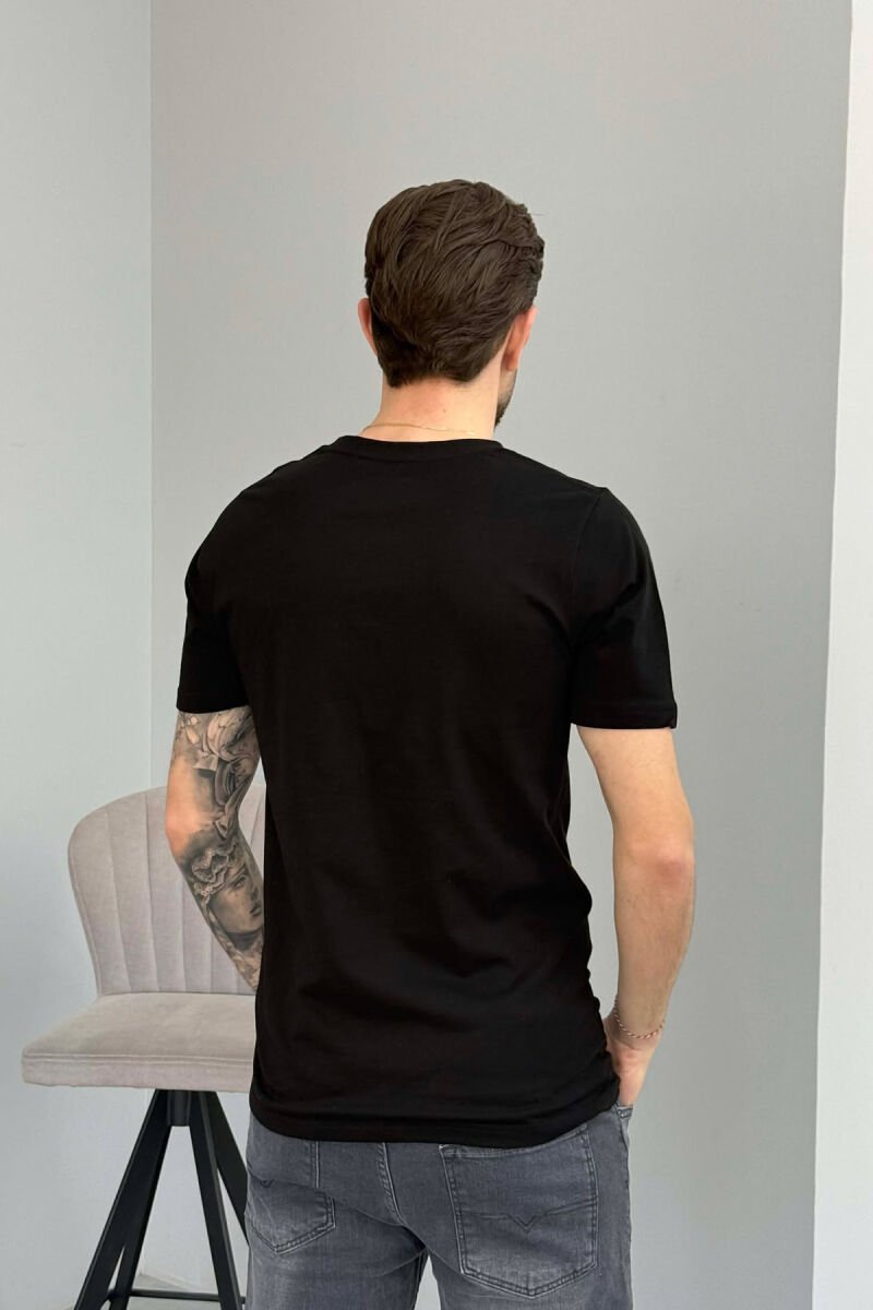 T-SHIRT NJE NGJYRESH ME SHKRIME TE THJESHTA PER MESHKUJ NE NGJYRE TE ZEZE - 4