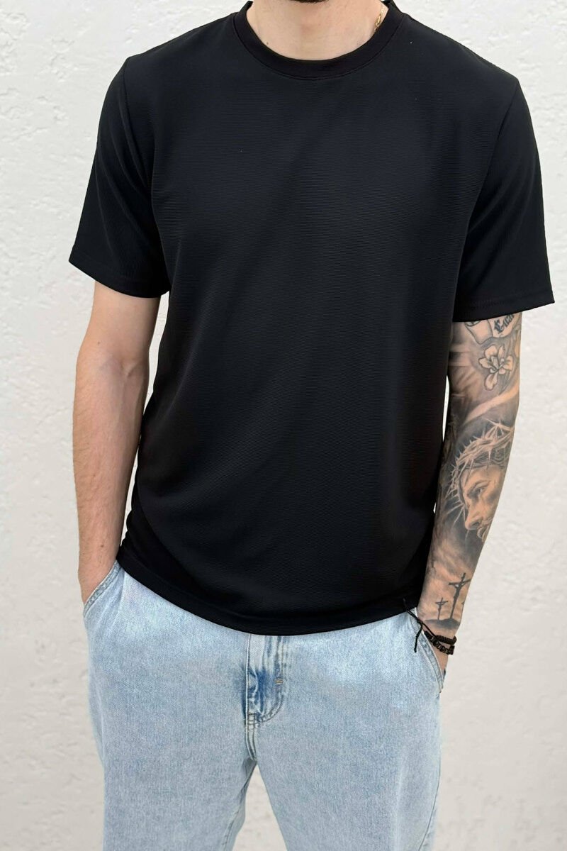 T-SHIRT NJE NGJYRESH ME TEKSTURE PER MESHKUJ NE NGJYRE TE ZEZE - 3