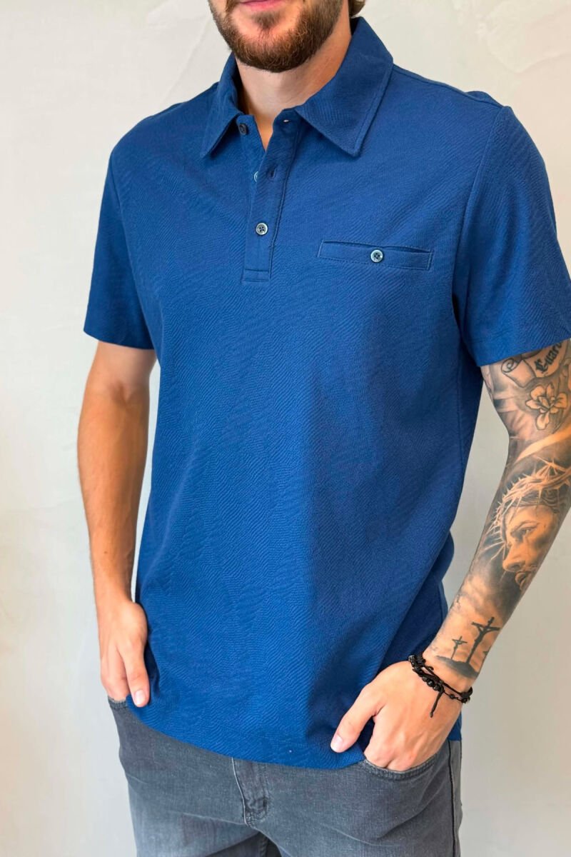 T-SHIRT NJE NGJYRESH ME XHEP PARA PER MESHKUJ NE NGJYRE BLU - 4
