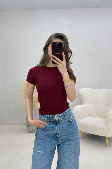 T-SHIRT NJE NGJYRESH PER FEMRA NE NGJYRE VISHNJE - 1