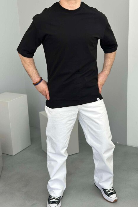 T-SHIRT NJË NGJYRËSH PËR MESHKUJ NË NGJYRËN E ZEZË - 3
