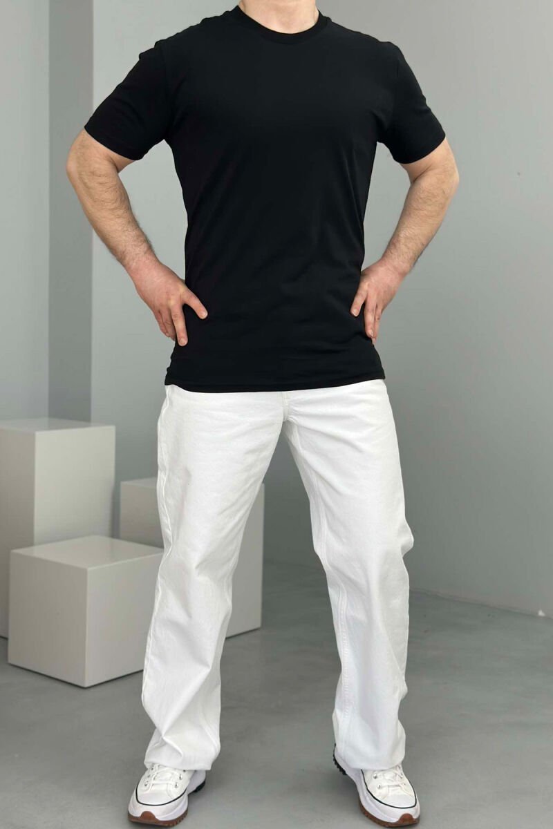 T-SHIRT NJË NGJYRËSH PËR MESHKUJ NË NGJYRËN E ZEZË - 2