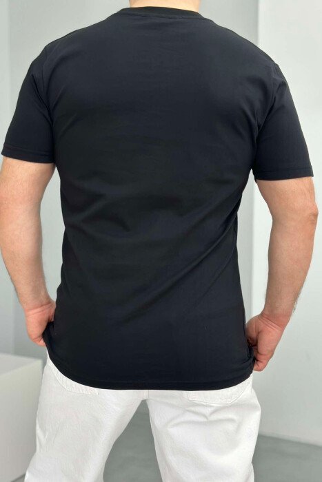 T-SHIRT NJË NGJYRËSH PËR MESHKUJ NË NGJYRËN E ZEZË - 3