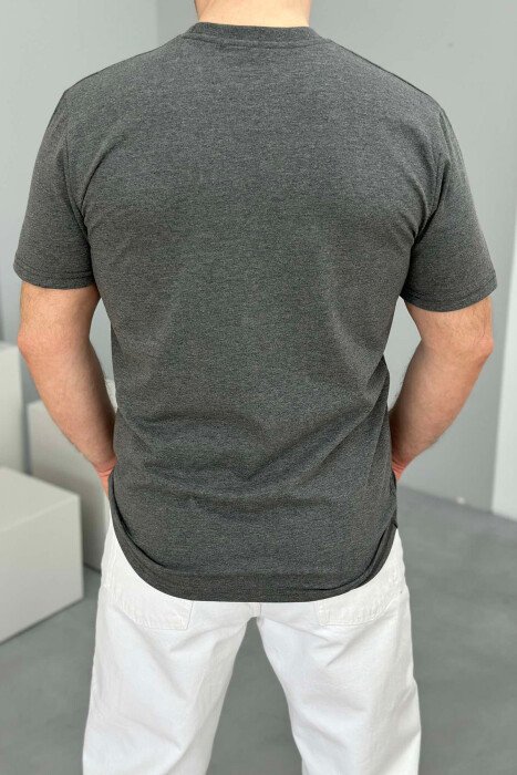 T-SHIRT NJË NGJYRËSH PËR MESHKUJ NË NGJYRËN GRI E ERRËT - 3