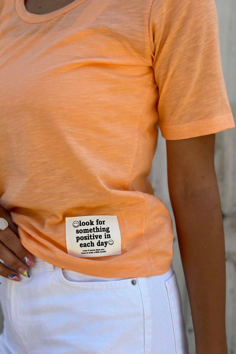 T-SHIRT NJË NGJYRËSHE PËR FEMRA NË NGJYRË PORTOKALLI - 6