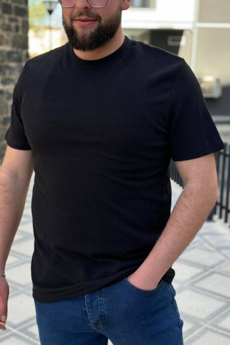 T-SHIRT PAMBUKU PËR MESHKUJ NË NGJYRËN E ZEZË - KLAUDIO FASHION
