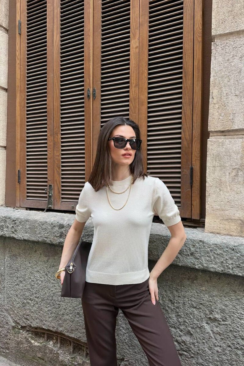 T-SHIRT PER FEMRA NE NGJYRE KREM - 1
