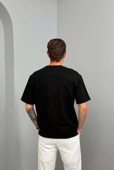 T-SHIRT PËR MESHKUJ NË NGJYRËN E ZEZË - 2