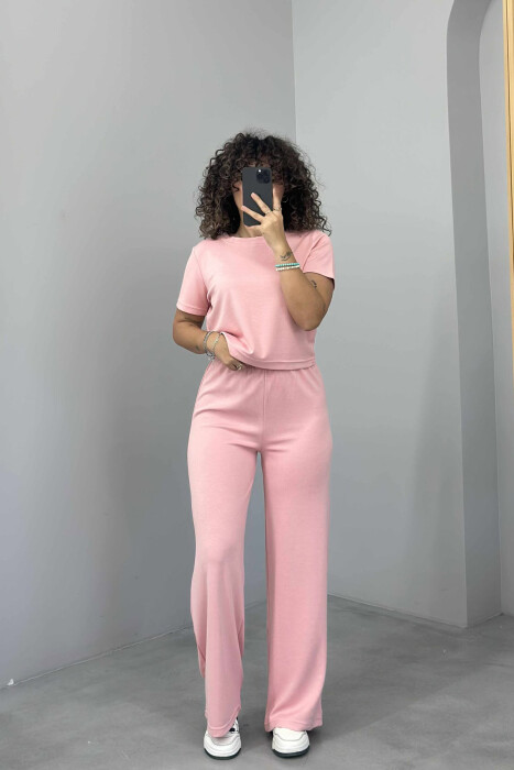 KOSTUM NJËNGJYRËSH ELASTIK T-SHIRT+TUTA PËR FEMRA NË NGJYRËN PUDËR - KLAUDIO FASHION