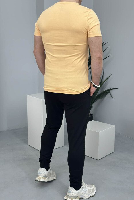 T-SHIRT+TUTA PËR MESHKUJ NË NGJYRËN E VERDHË - 3