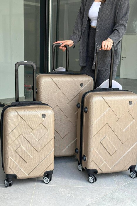 THREE PIECES LUGGAGE SET GOLDEN ROD/GOLD - KLAUDIO FASHION