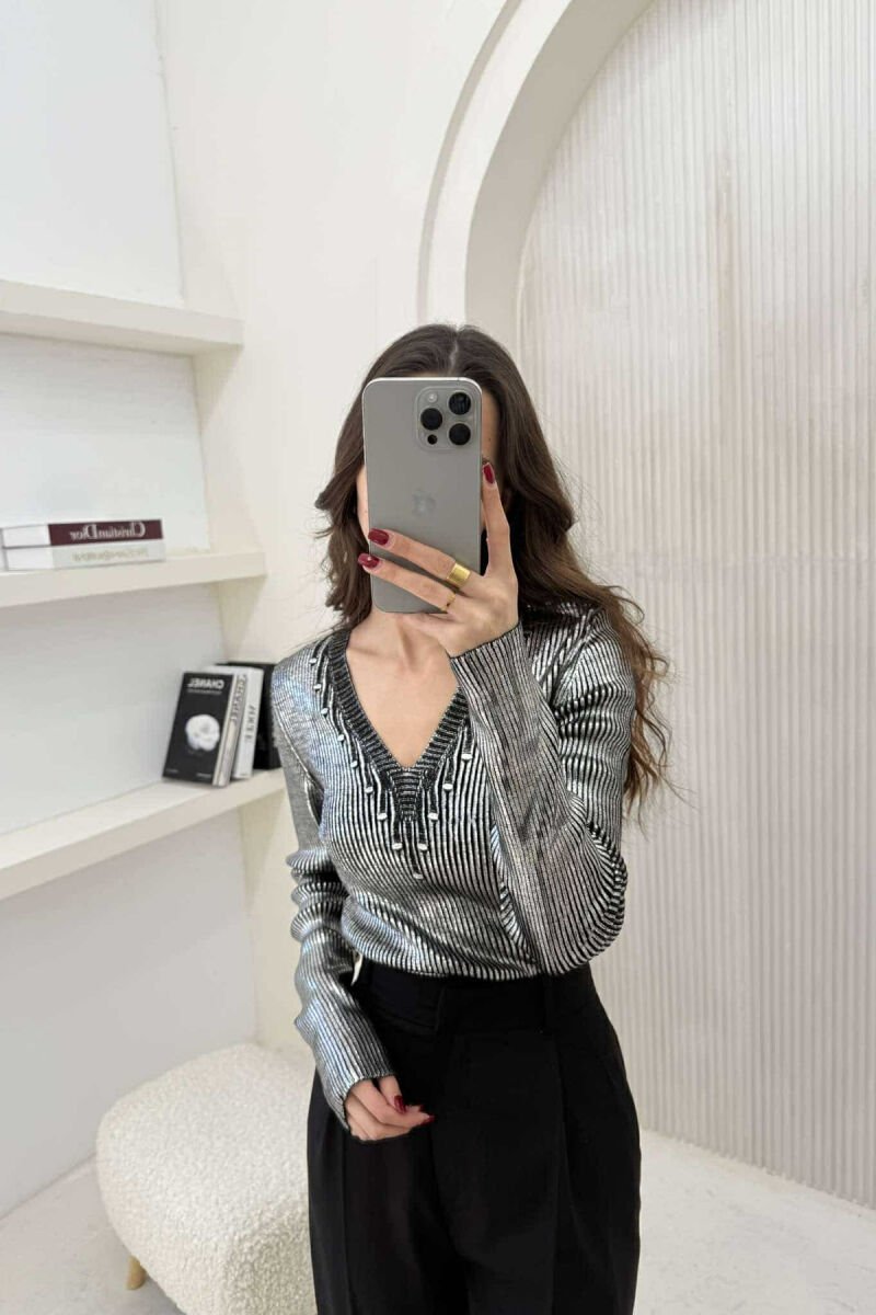 TRIKO E SHNDRITSHME PËR FEMRA NË NGJYRËN SILVER - 4