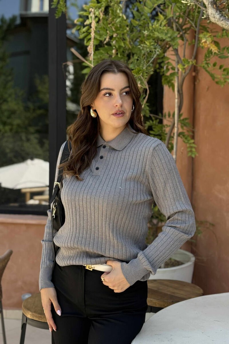 TRIKO E THJESHTË NJË NGJYRËSHE ME JAKË POLO PËR FEMRA NË NGJYRËN GRI - 3