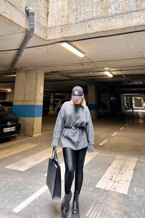 TRIKO E THJESHTË PËR FEMRA NË NGJYRËN GRI - 2