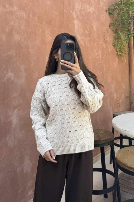 TRIKO E THURUR NJËNGJYRËSHE ME JAKË TË RRUMBULLAKËT PËR FEMRA NË NGJYRËN BEZHË - 2