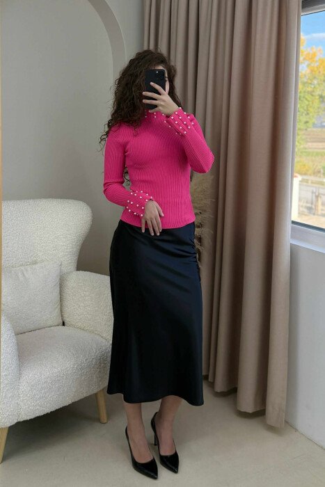 TRIKO ME JAKË GOLF DHE ME DETAJIN E PERLAVE PËR FEMRA NË NGJYRË ROZË - 3