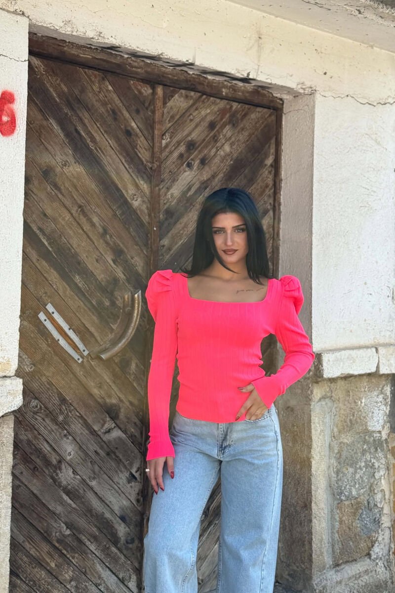TRIKO ME JAKE KATRORE PER FEMRA NE NGJYRE ROZE - 3