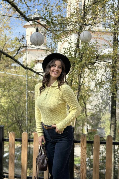TRIKO ME JAKË POLO DHE BUTONA PËR FEMRA NË NGJYRË TË VERDHË - 3