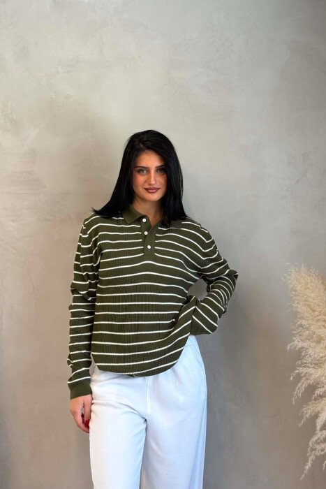 TRIKO ME JAKE POLO DHE ME DIZJAN ME V IJA PER FEMRA NE NGJYRE JESHILE - KLAUDIO FASHION