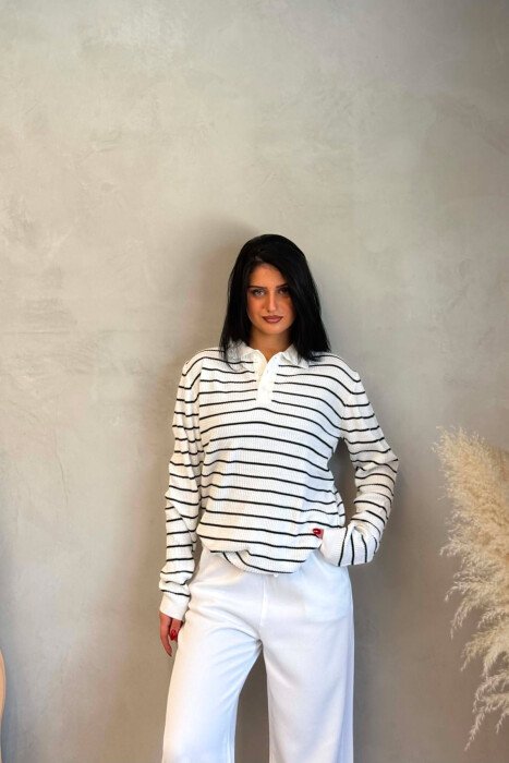TRIKO ME JAKE POLO DHE ME DIZJAN ME V IJA PER FEMRA NE NGJYRE TE BARDHE - KLAUDIO FASHION